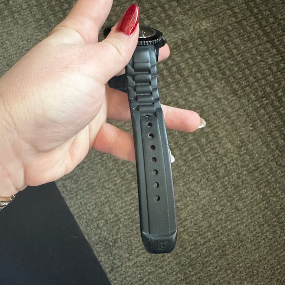 Black ice sporty watch with heart and Swarovski - Picture 5 of 5